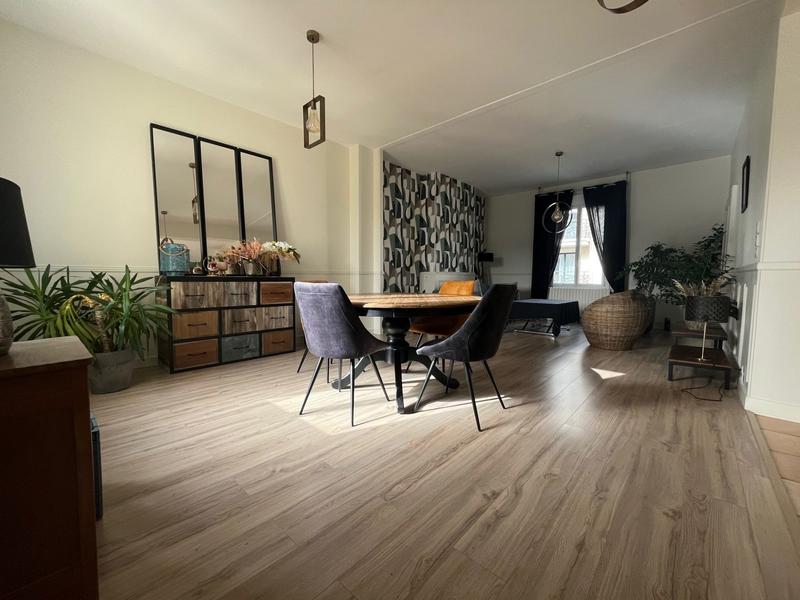 Appartement - 97 m² - 4 pièces