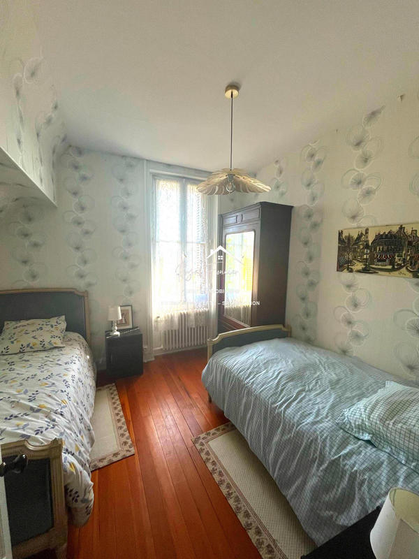 Maison ancienne - 120 m² - 7 pièces