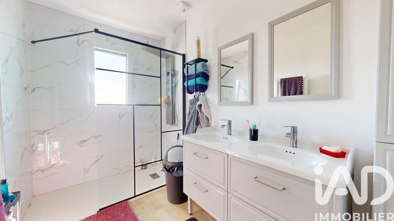 Maison - 93 m² - 4 pièces