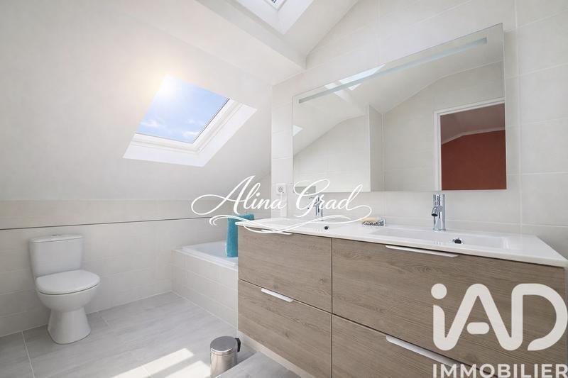 Maison - 88 m² - 5 pièces