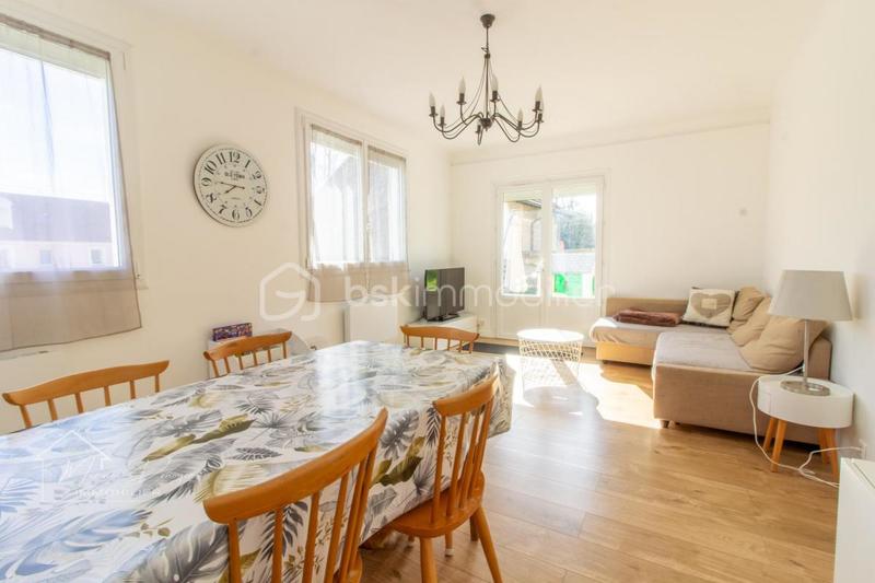 Maison - 105 m² - 5 pièces