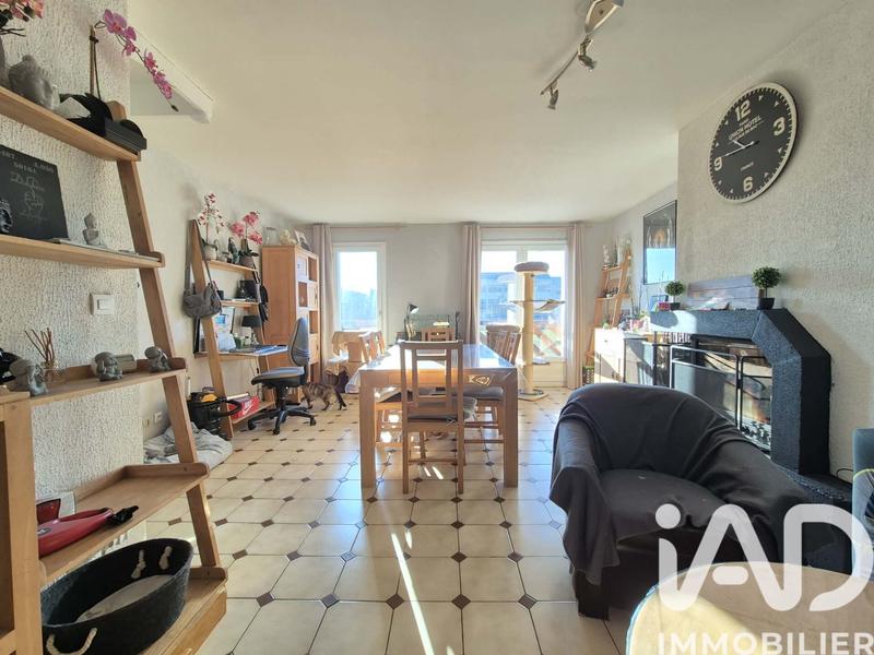 Maison - 99 m² - 5 pièces