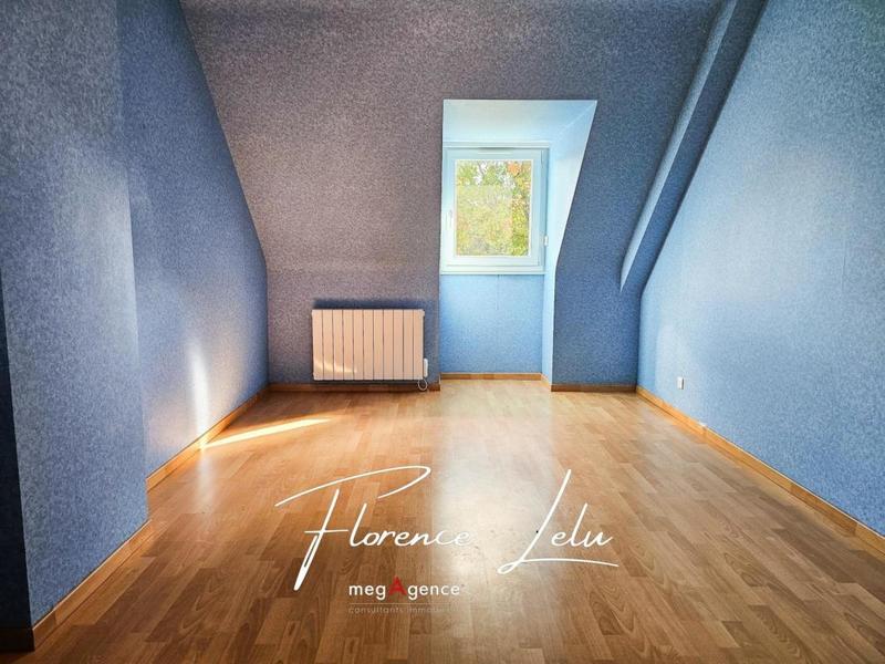 Maison traditionnelle - 149 m² - 7 pièces