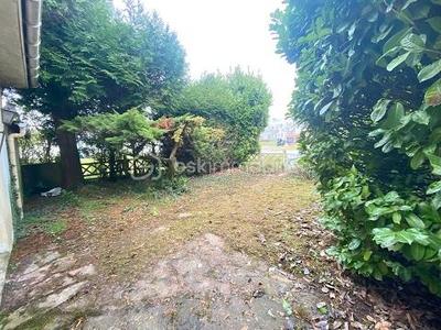 Maison - 85 m² - 5 pièces