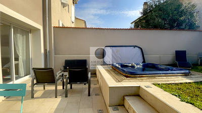 Maison - 101 m² - 6 pièces