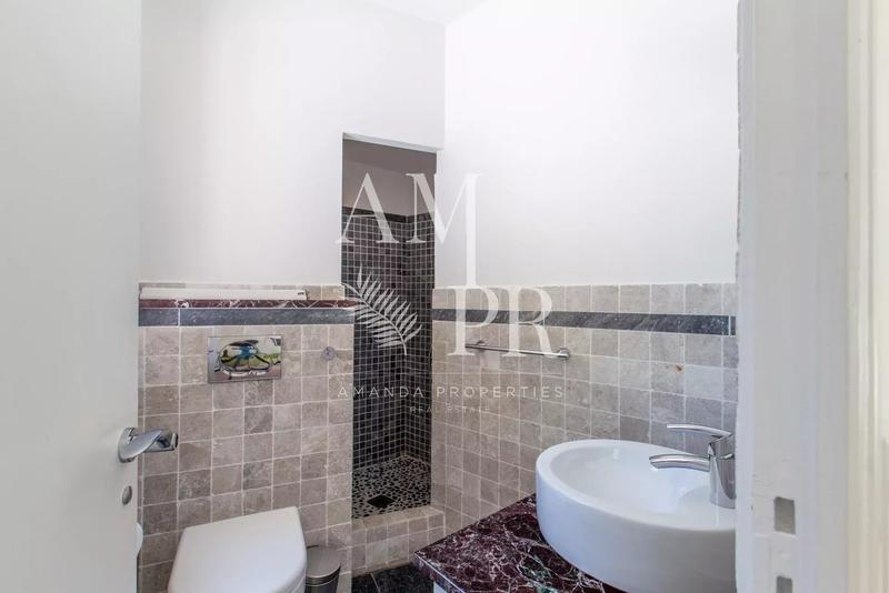 Villa - 540 m² - 13 pièces