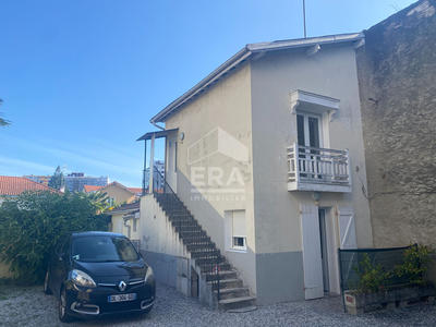 Immeuble - 20 m² - 5 pièces