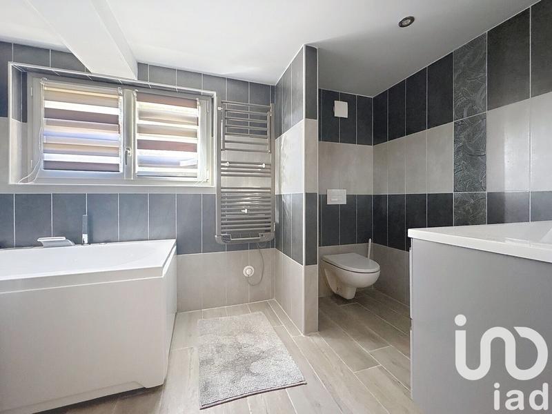 Maison - 138 m² - 6 pièces