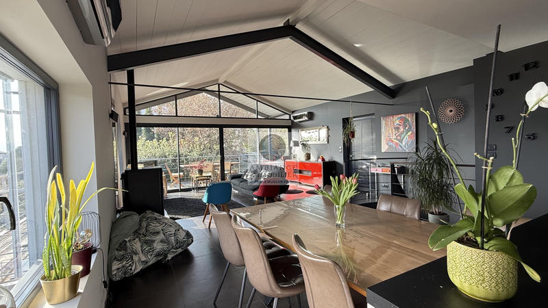 Maison - 167 m² - 7 pièces