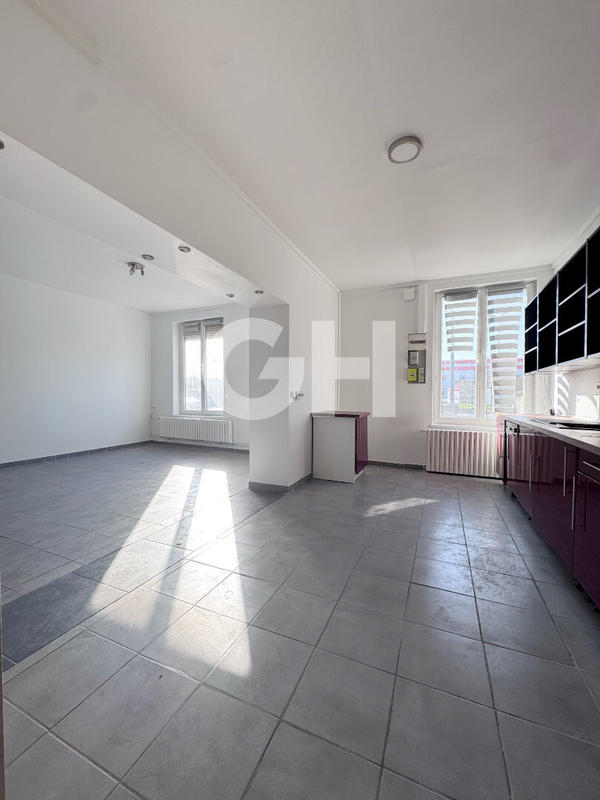 Maison - 83 m² - 3 pièces
