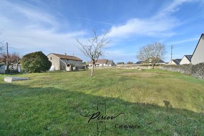 Terrain constructible - 1 000 m²