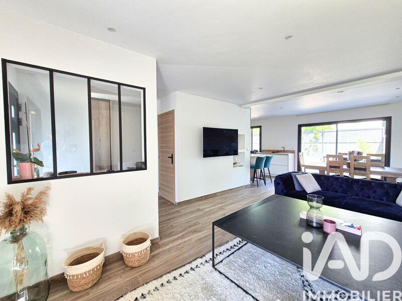 Maison - 180 m² - 7 pièces