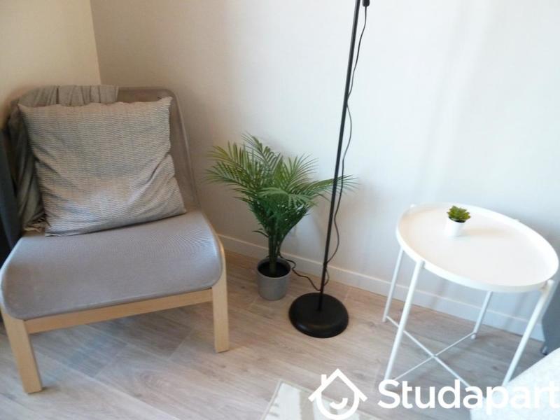 Chambre - 11 m² - 1 pièce