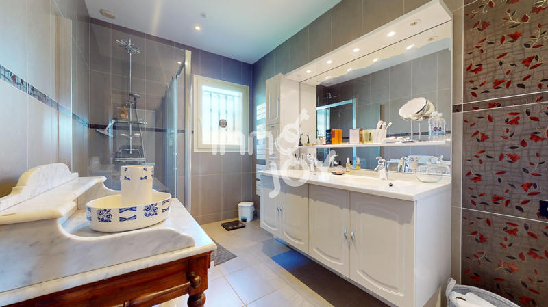 Maison - 164 m² - 6 pièces