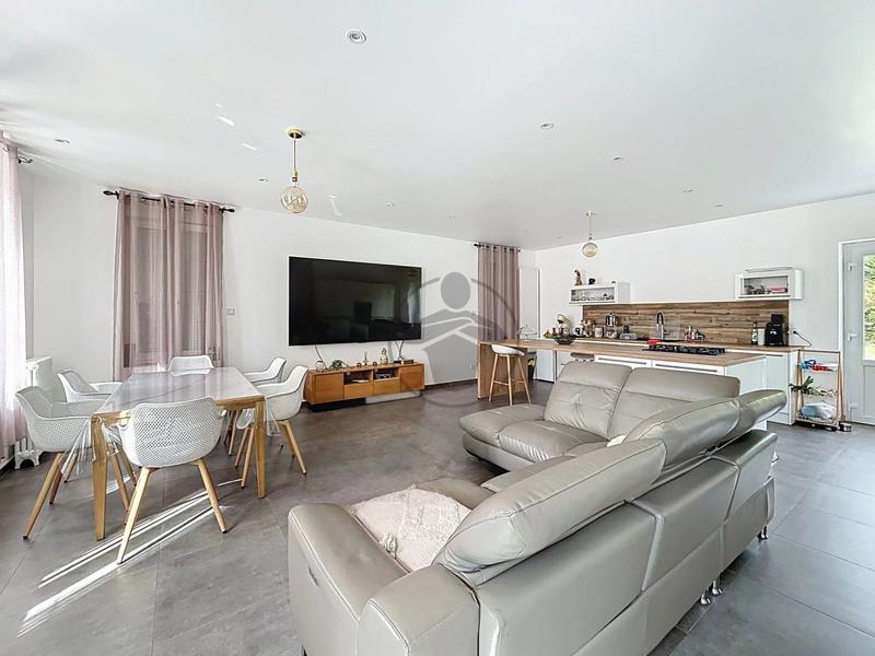 Maison - 165 m² - 7 pièces