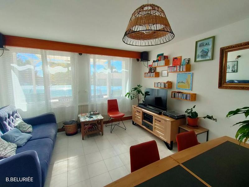 Maison - 210 m² - 12 pièces