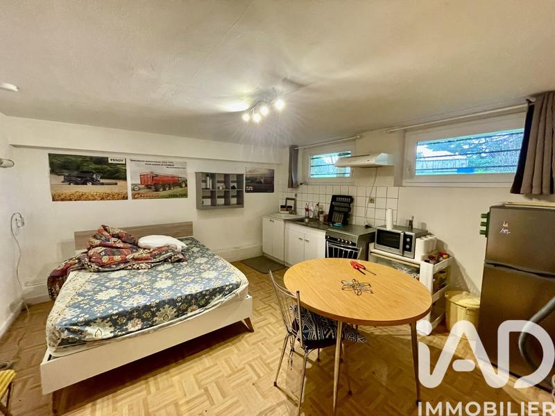 Maison - 217 m² - 8 pièces