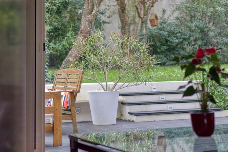 Maison - 225 m² - 8 pièces