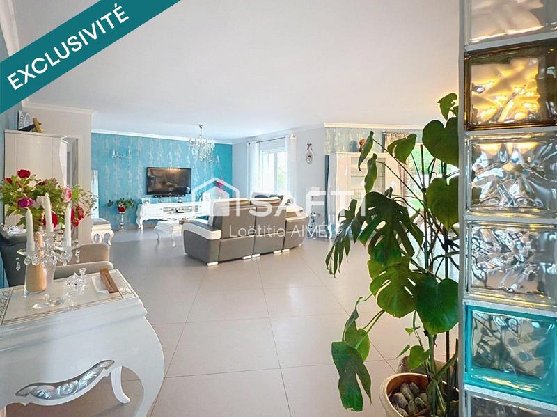 Villa - 242 m² - 8 pièces