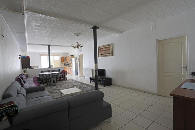 Maison - 250 m² - 10 pièces