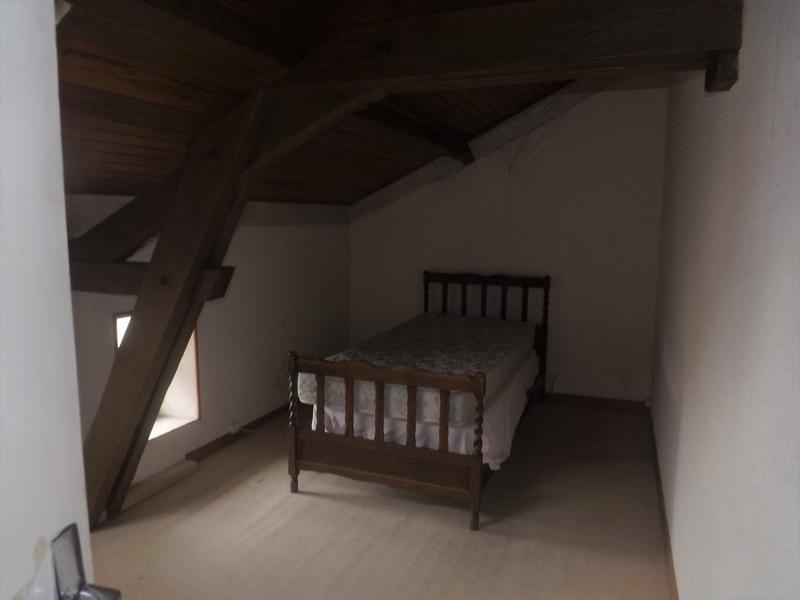 Maison - 230 m² - 8 pièces