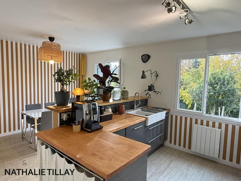 Maison - 186 m² - 7 pièces