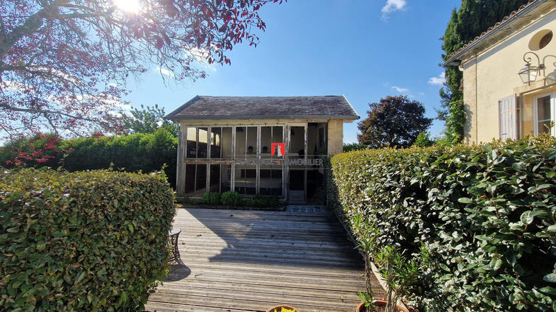 Maison ancienne - 273 m² - 7 pièces