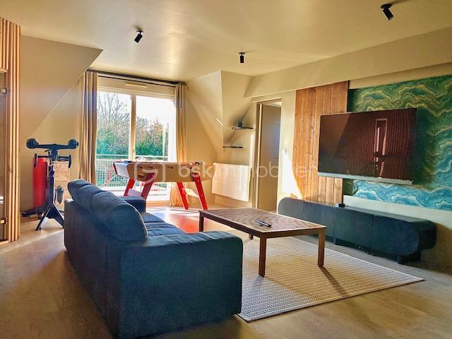 Maison - 200 m² - 6 pièces