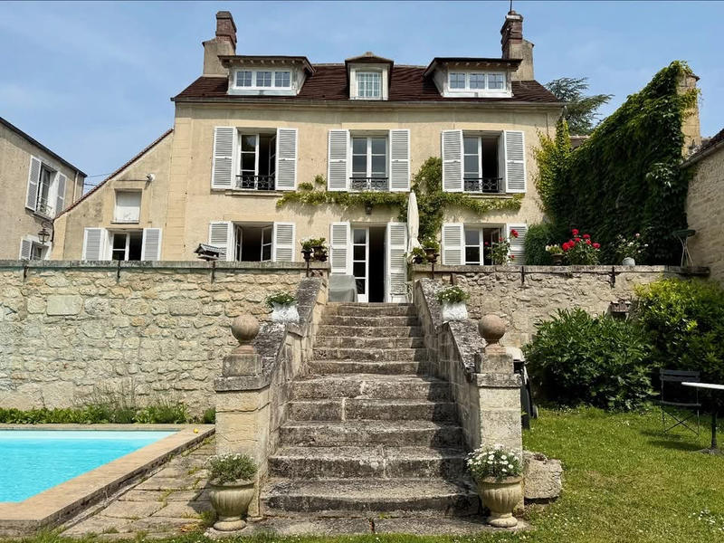 Maison - 155 m² - 7 pièces