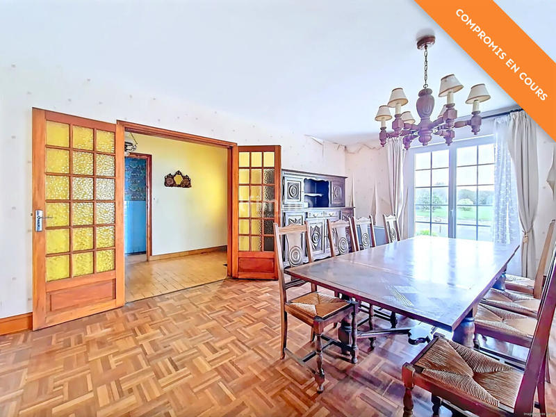 Maison - 165 m² - 8 pièces