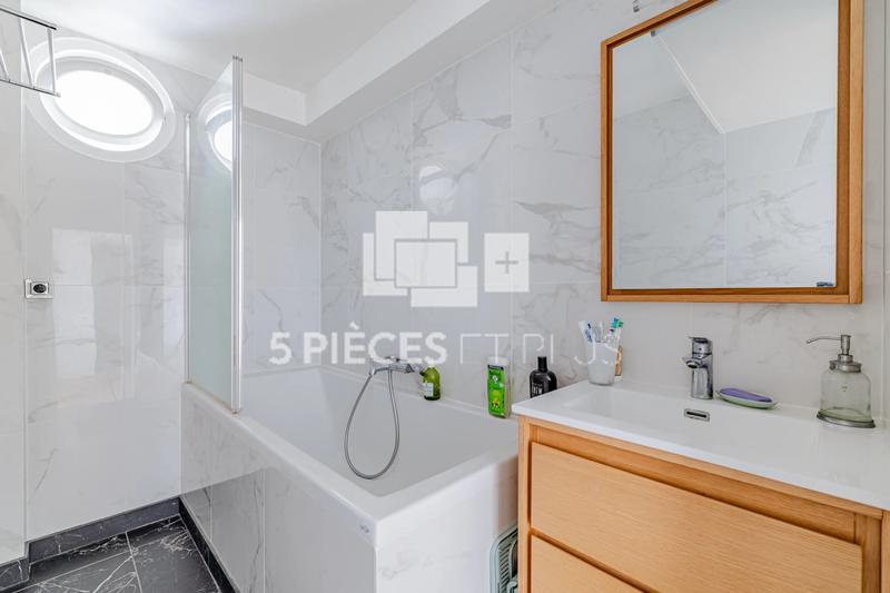 Appartement - 112 m² - 4 pièces