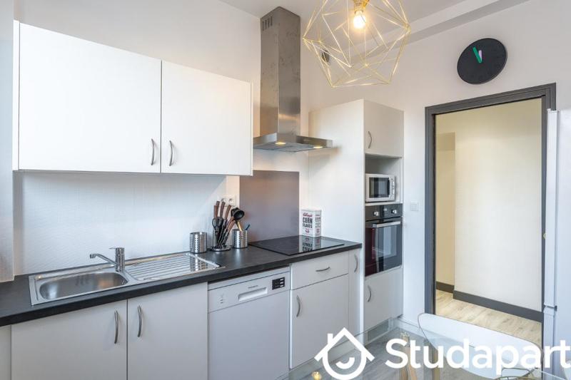 Chambre - 9 m² - 1 pièce