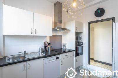 Chambre - 9 m² - 1 pièce