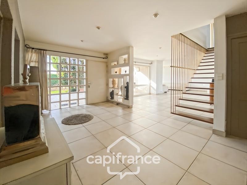 Maison - 192 m² - 8 pièces