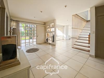 Maison - 192 m² - 8 pièces