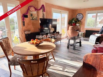 Maison - 91 m² - 5 pièces