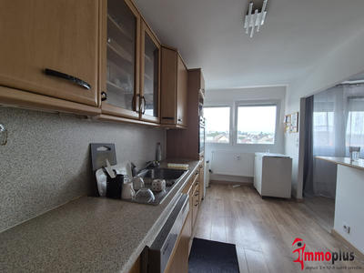 Appartement - 100 m² - 4 pièces