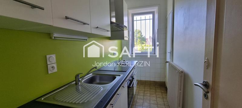 Maison - 237 m² - 8 pièces