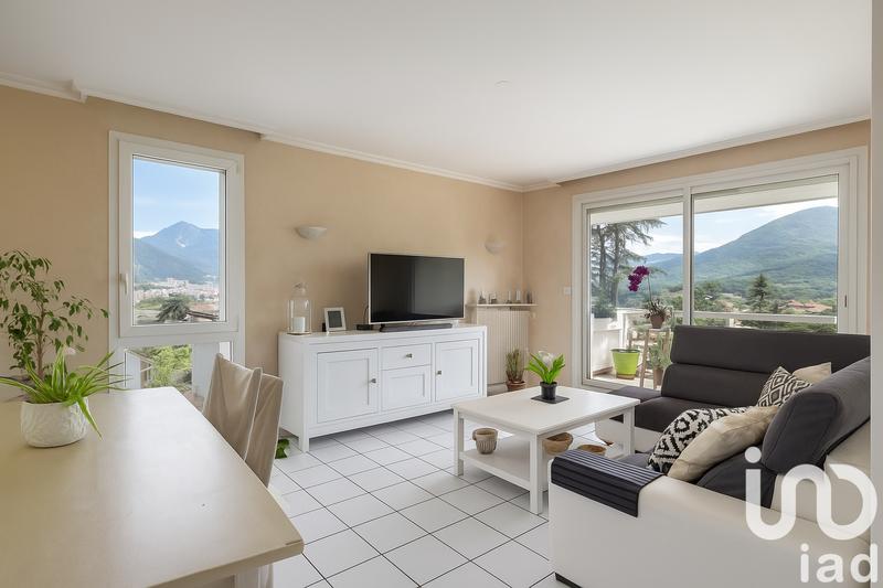 Appartement - 79 m² - 4 pièces