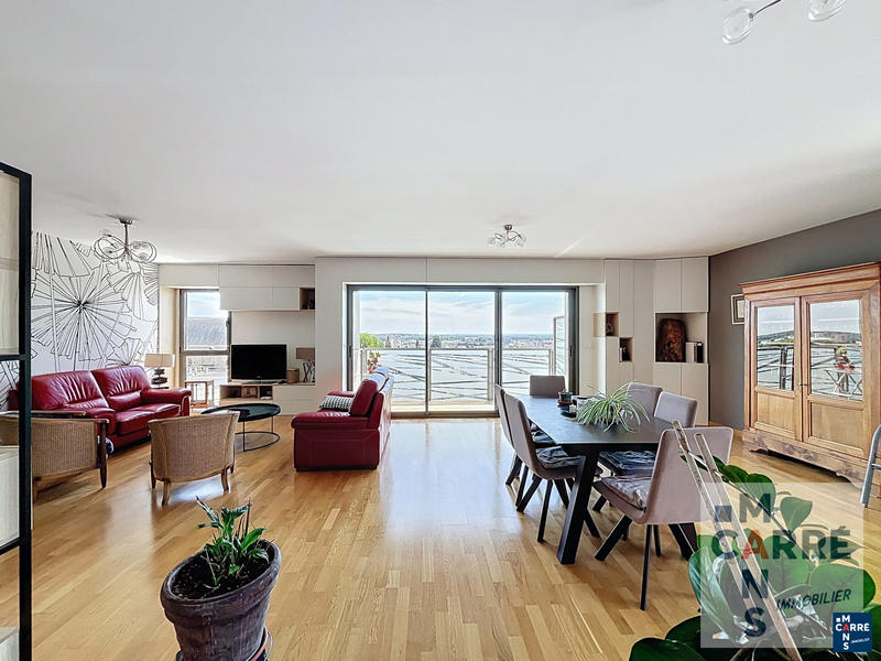 Appartement - 152 m² - 5 pièces