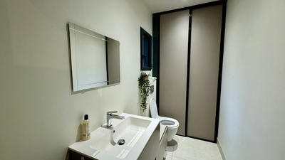 Bureau - 83 m² - 1 pièce