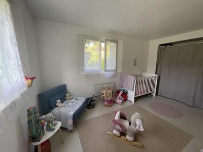 Appartement - 90 m² - 4 pièces