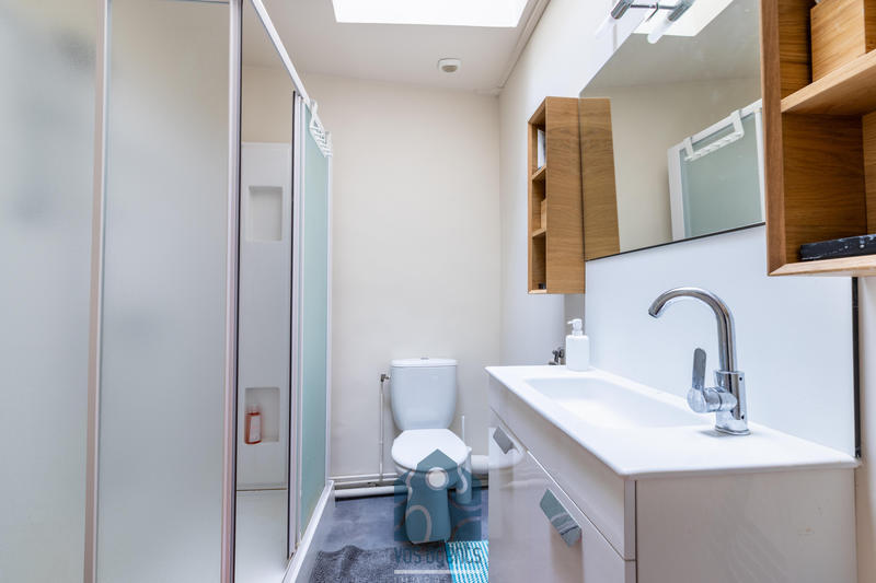 Maison - 280 m² - 8 pièces