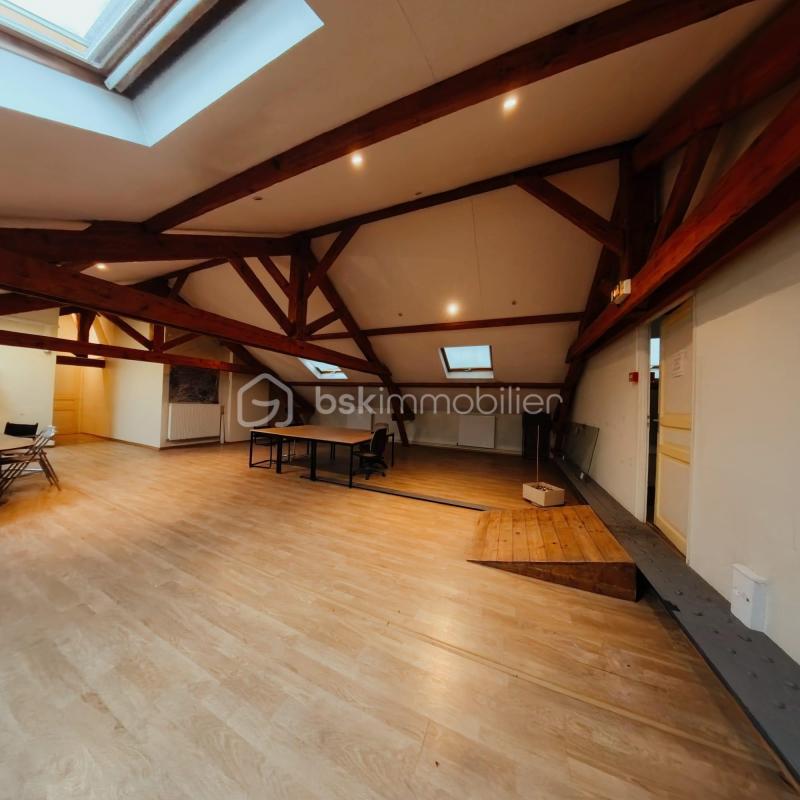 Immeuble - 1 665 m² - 33 pièces