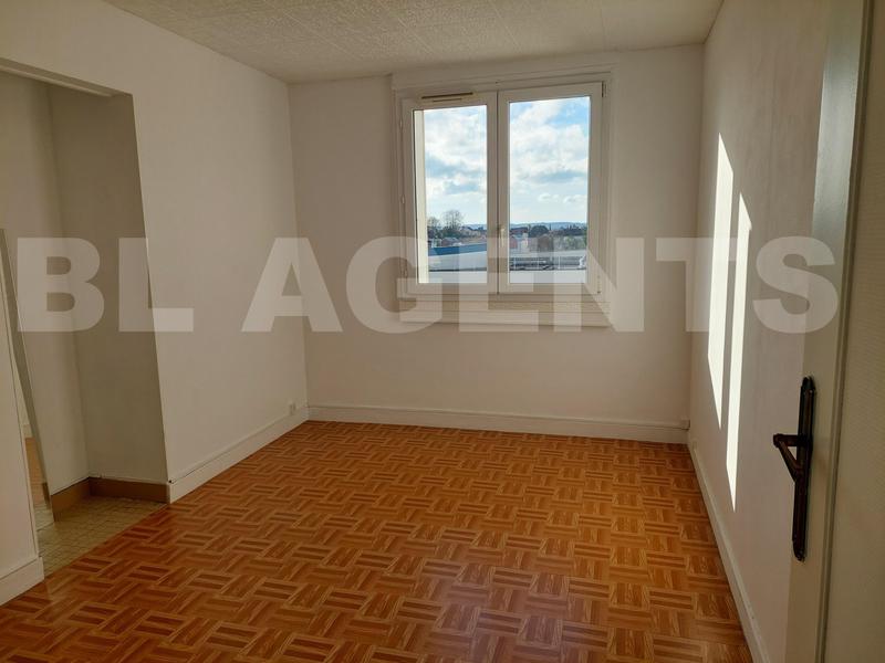 Appartement - 93 m² - 4 pièces