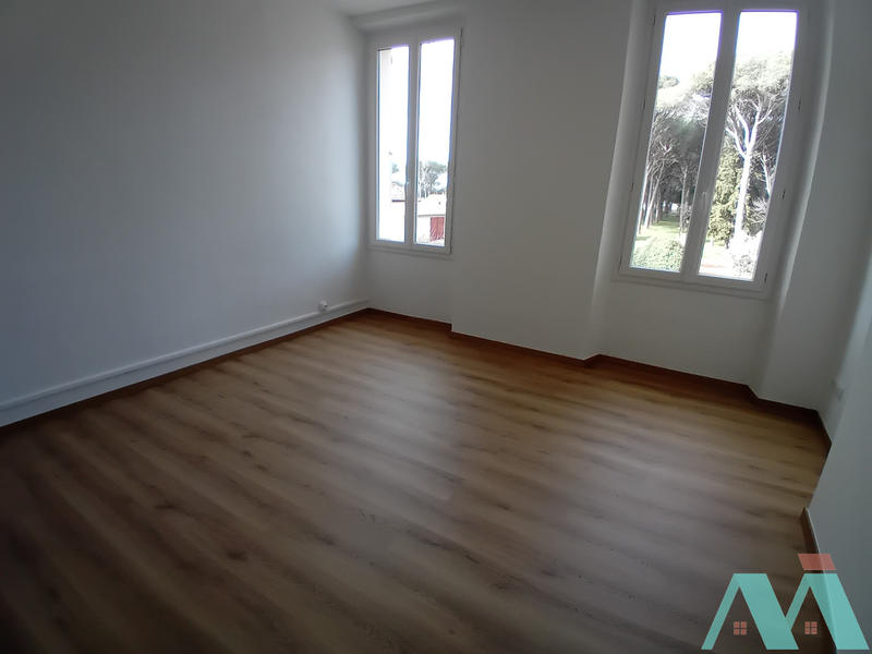 Appartement - 98 m² - 3 pièces
