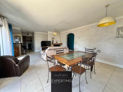 Appartement - 147 m² - 6 pièces