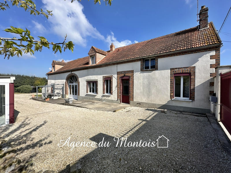 Maison - 192 m² - 6 pièces