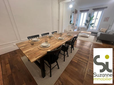 Appartement - 144 m² - 5 pièces