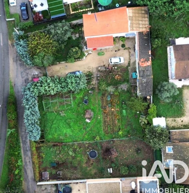 Maison - 90 m² - 5 pièces